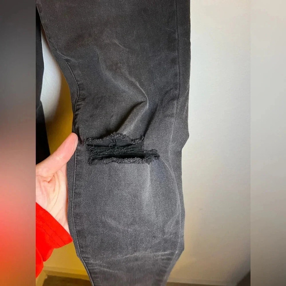 Tinseltown Women's Black Jeans - Picture 4 of 4